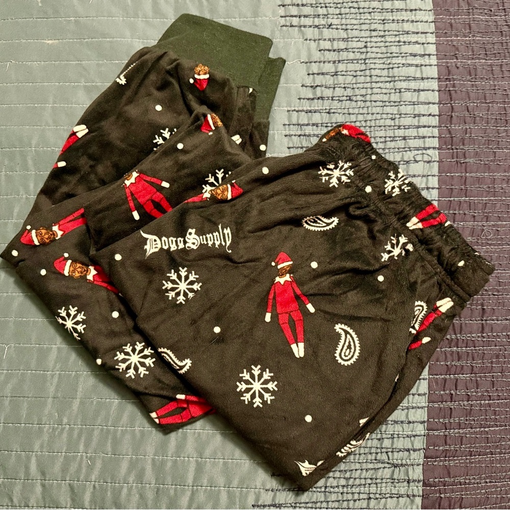 Super Soft SnoopDog Holiday 🎄 PJ Pants